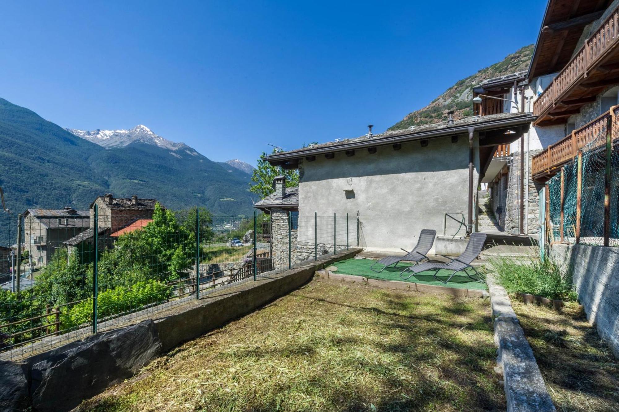 Apartament Il Nido Di Letizia Châtillon Zewnętrze zdjęcie