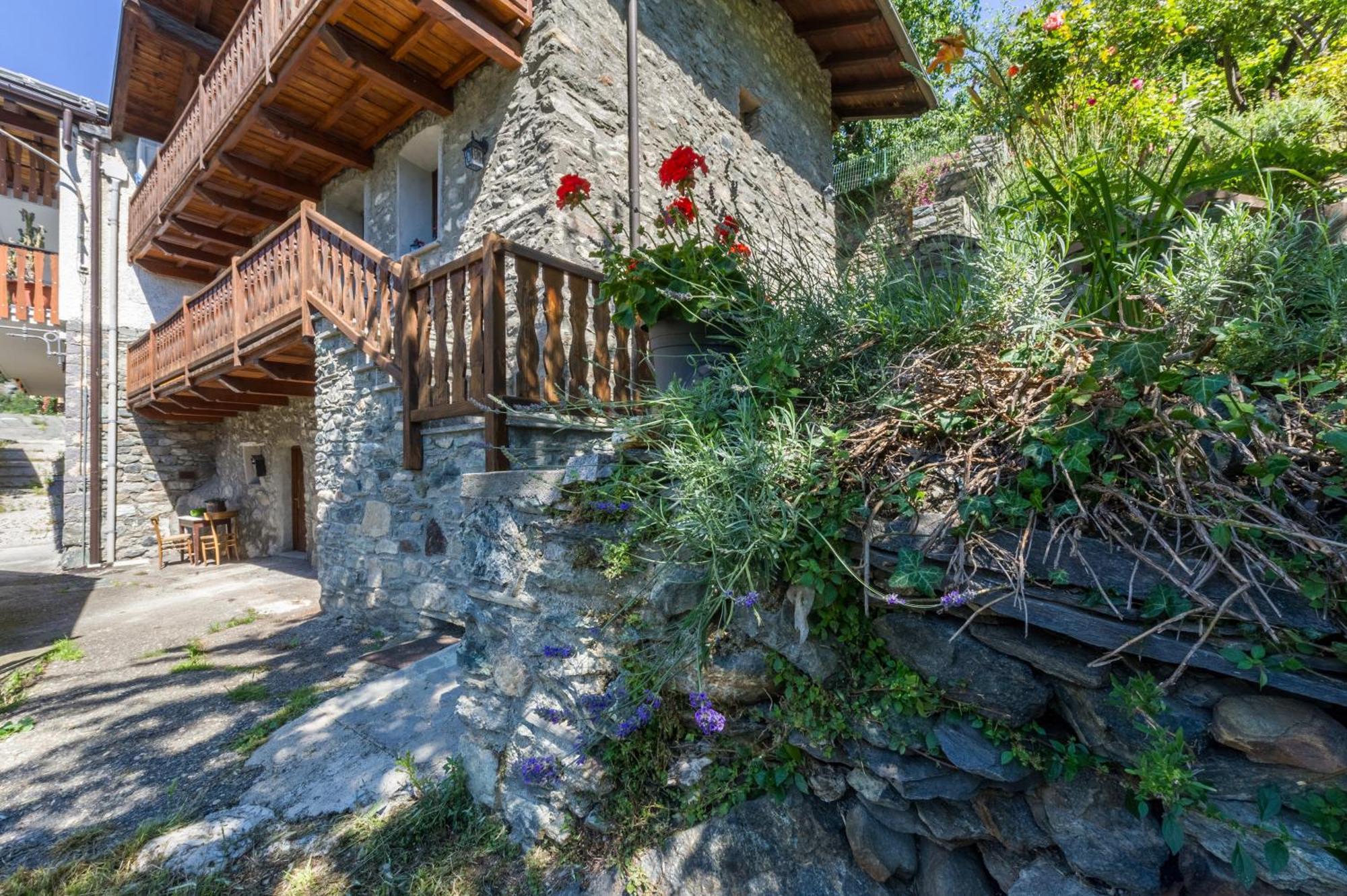 Apartament Il Nido Di Letizia Châtillon Zewnętrze zdjęcie